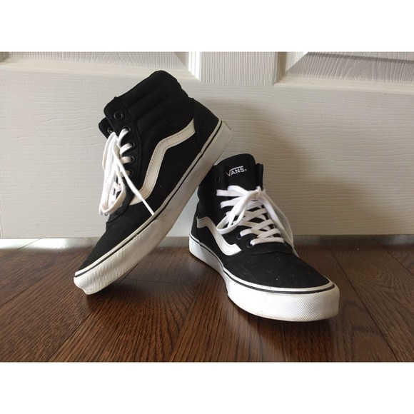 vans black canvas high tops